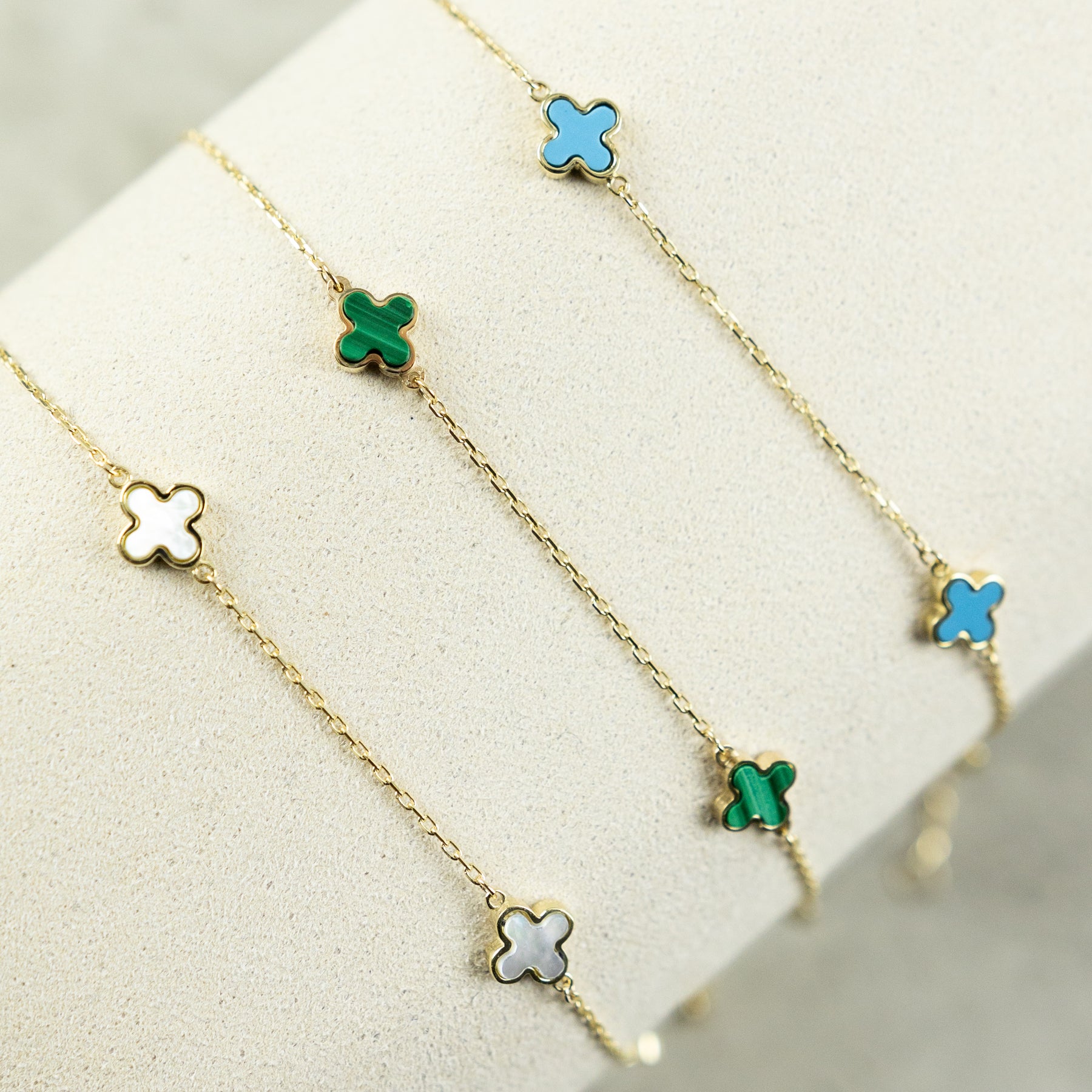 Designer Inspired 9ct Yellow Gold 3 Turquoise Petal Bracelet