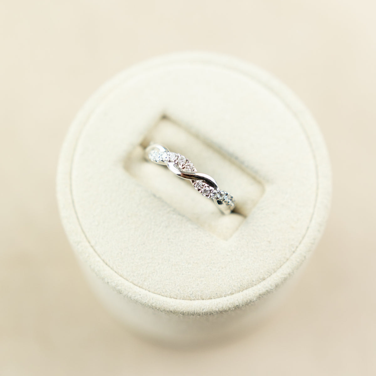 9ct white gold diamond set twisted band ring