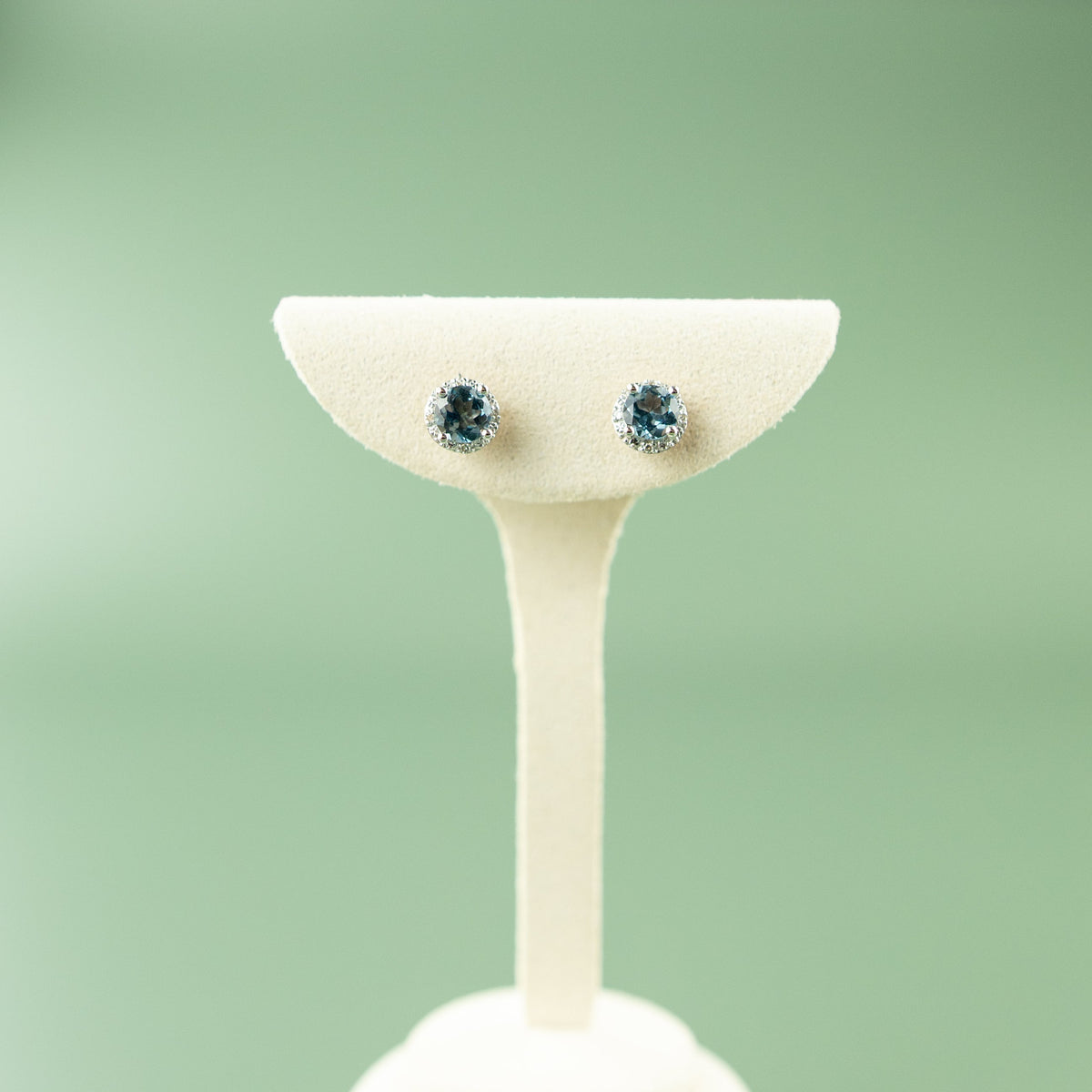 9 Karat Rose Gold Brilliant Round London Blue Topaz Studs