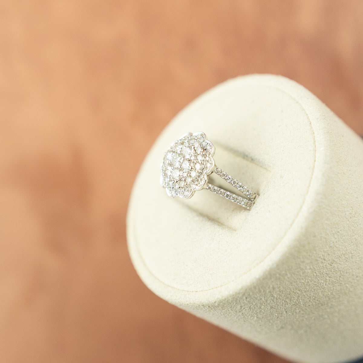 18 Karat White Gold Floral Cluster Diamond Ring