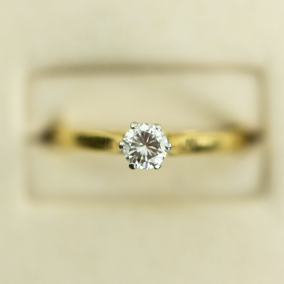 Pre-loved 18ct yellow gold round brilliant 0.38ct  diamond solitaire ring