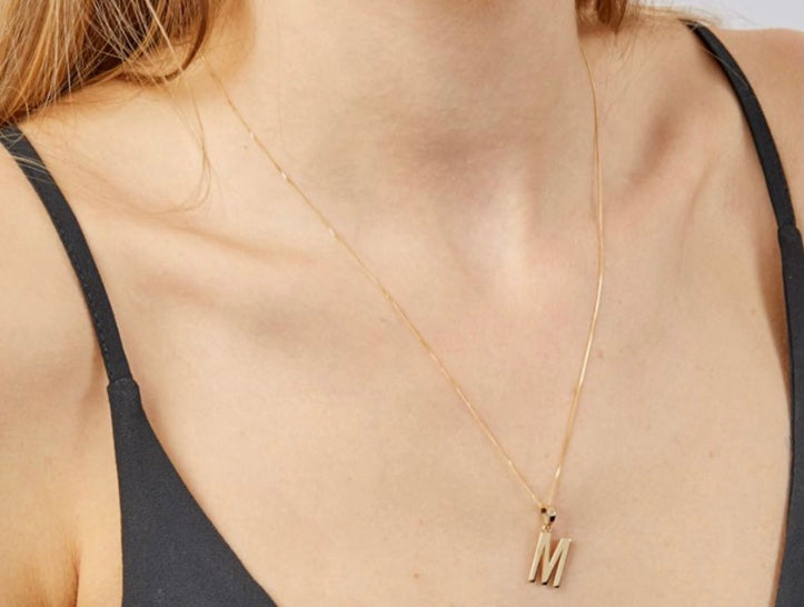 9ct yellow gold initial M necklace