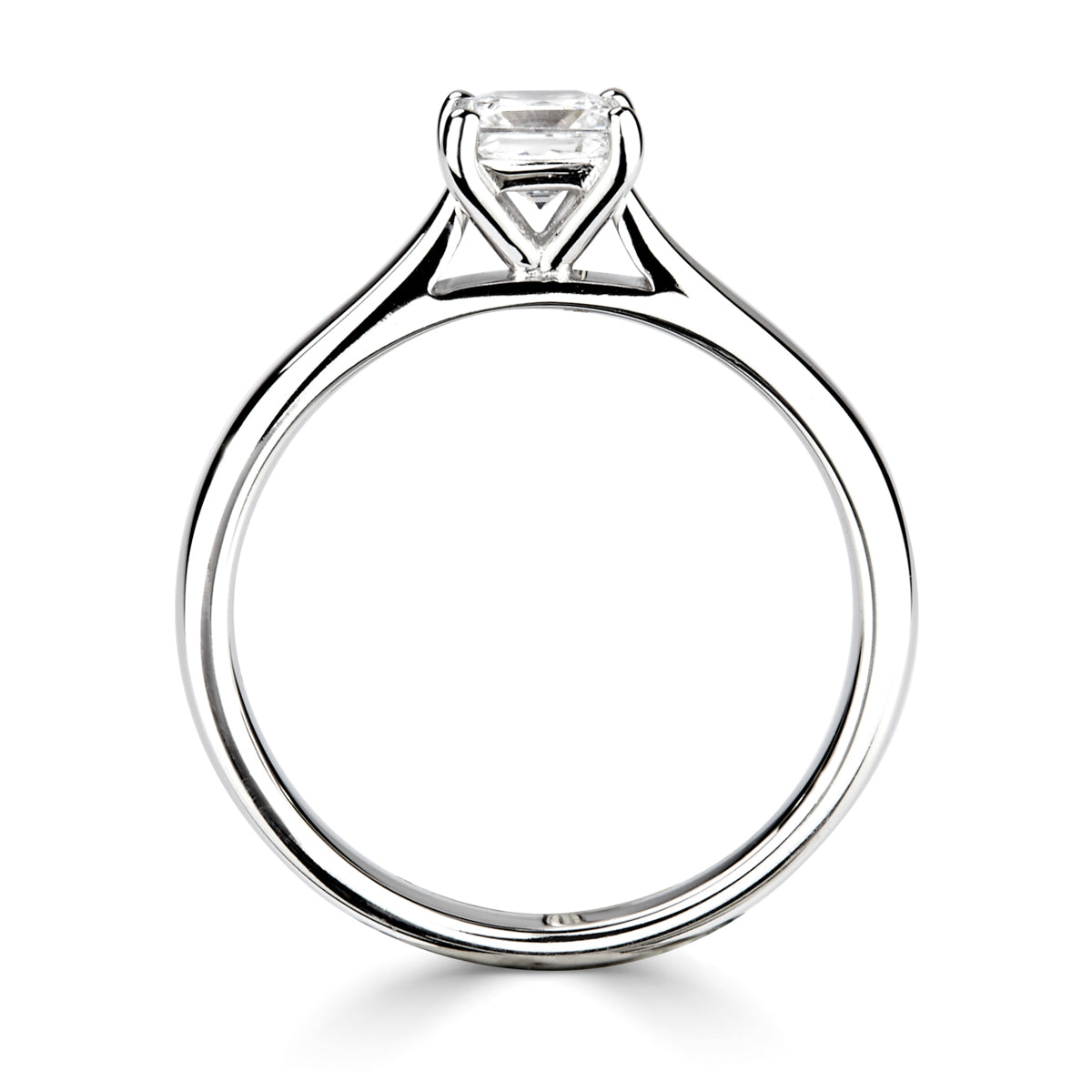 Princess square cut 4 claw diamond ring