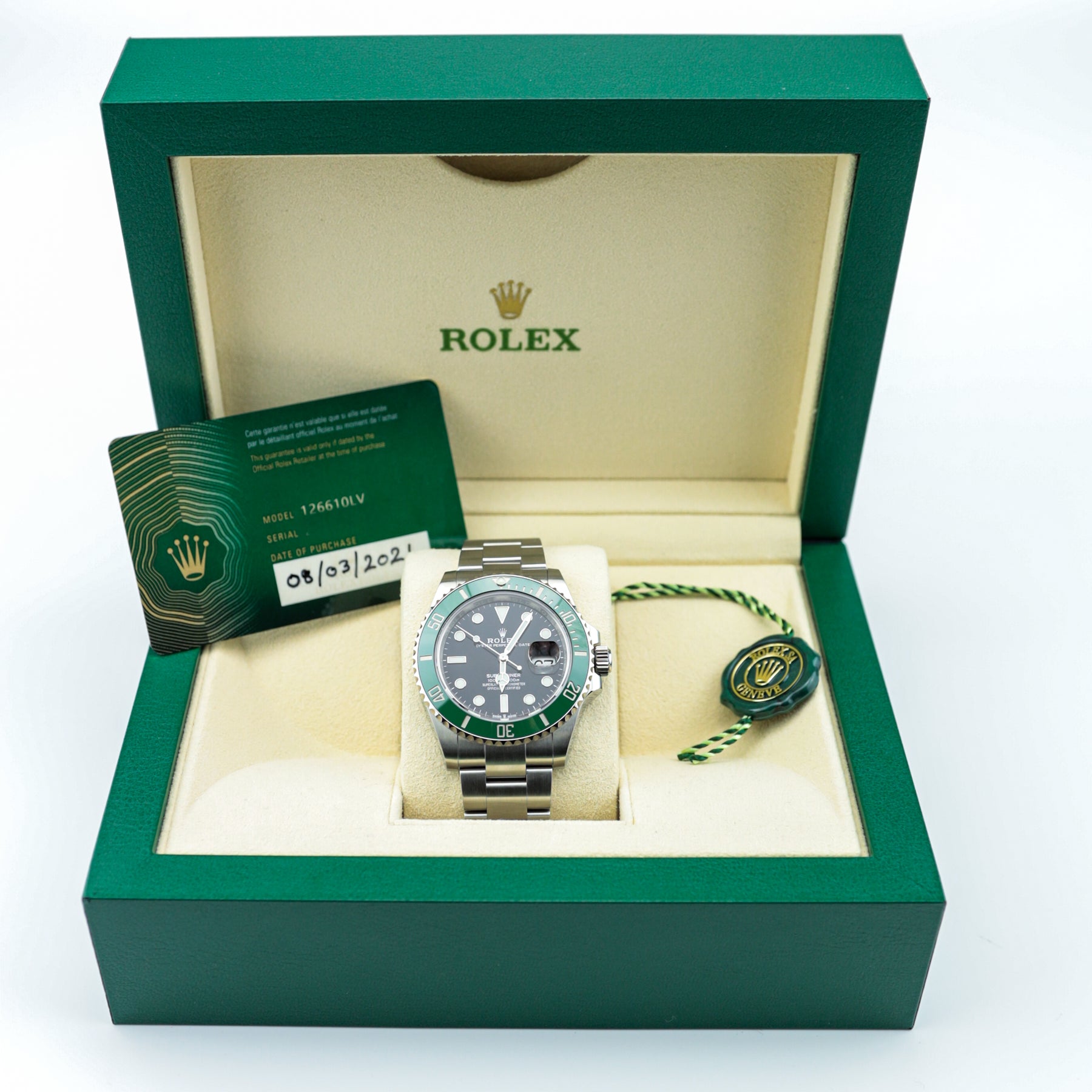 Rolex Submariner in Oystersteel, M126610LV-0002