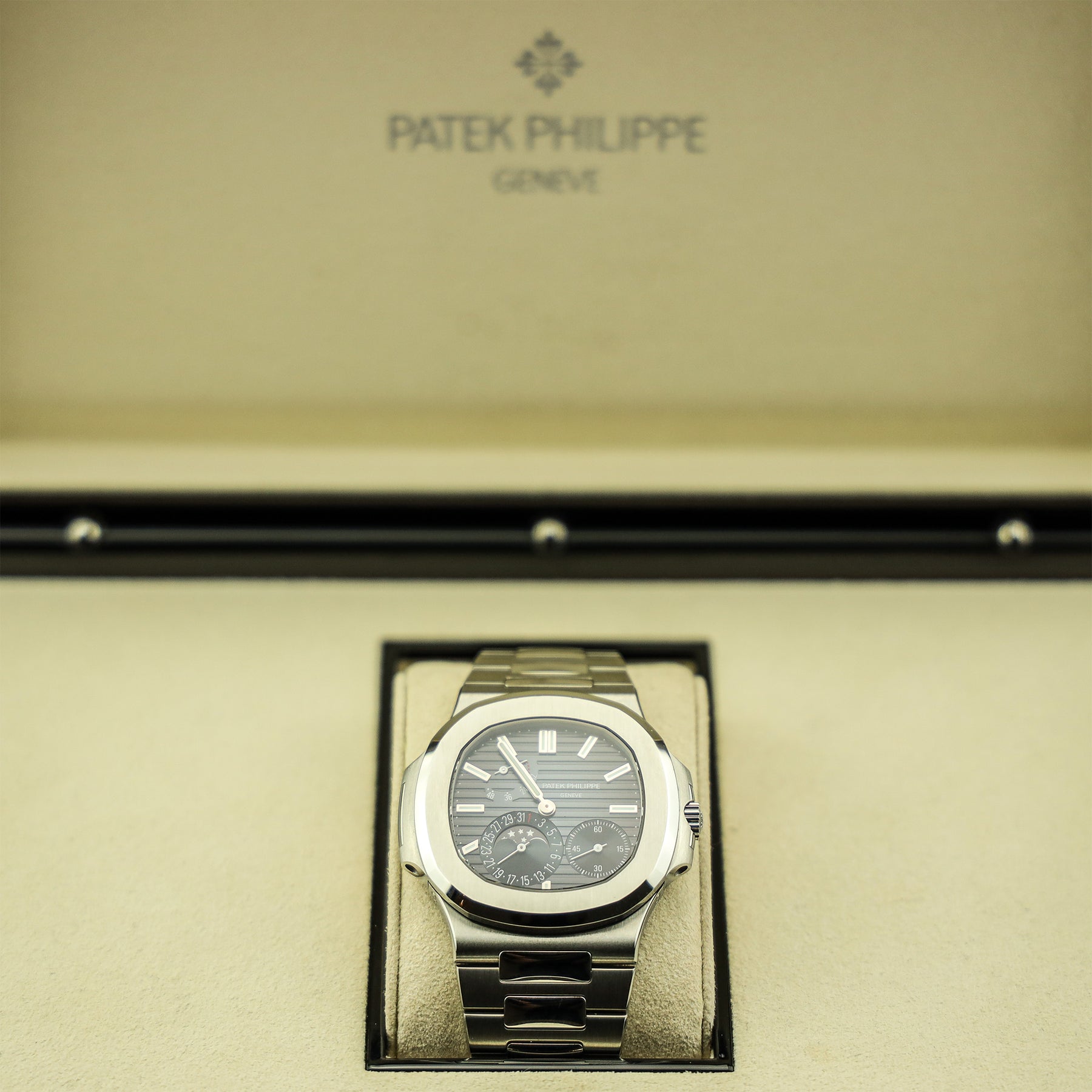 PATEK PHILLIPE 5712 AT RR JEWELLERS YARM