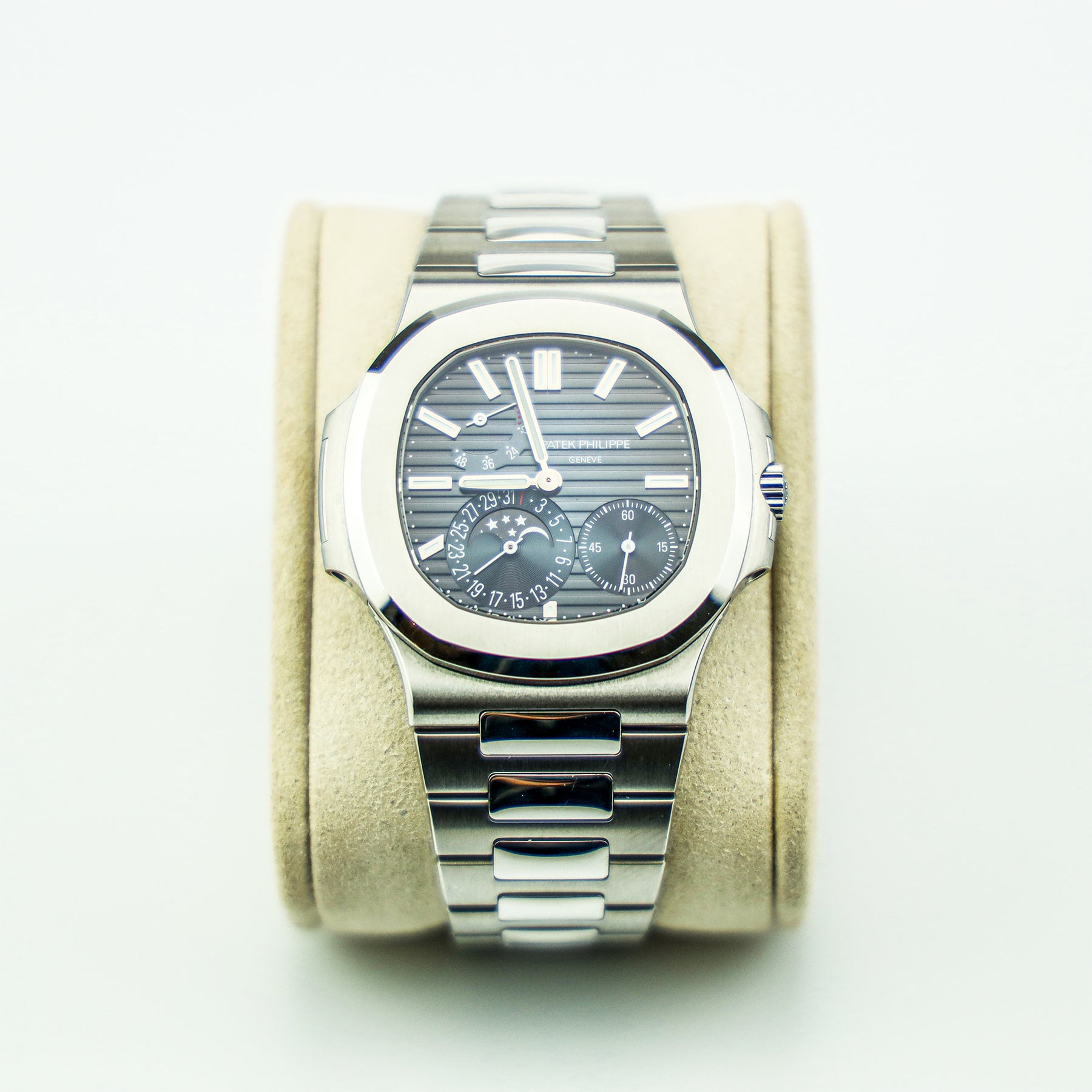 Pre-Owned 2018 Patek Philippe Nautilus 5712 'Moonphase' Watch