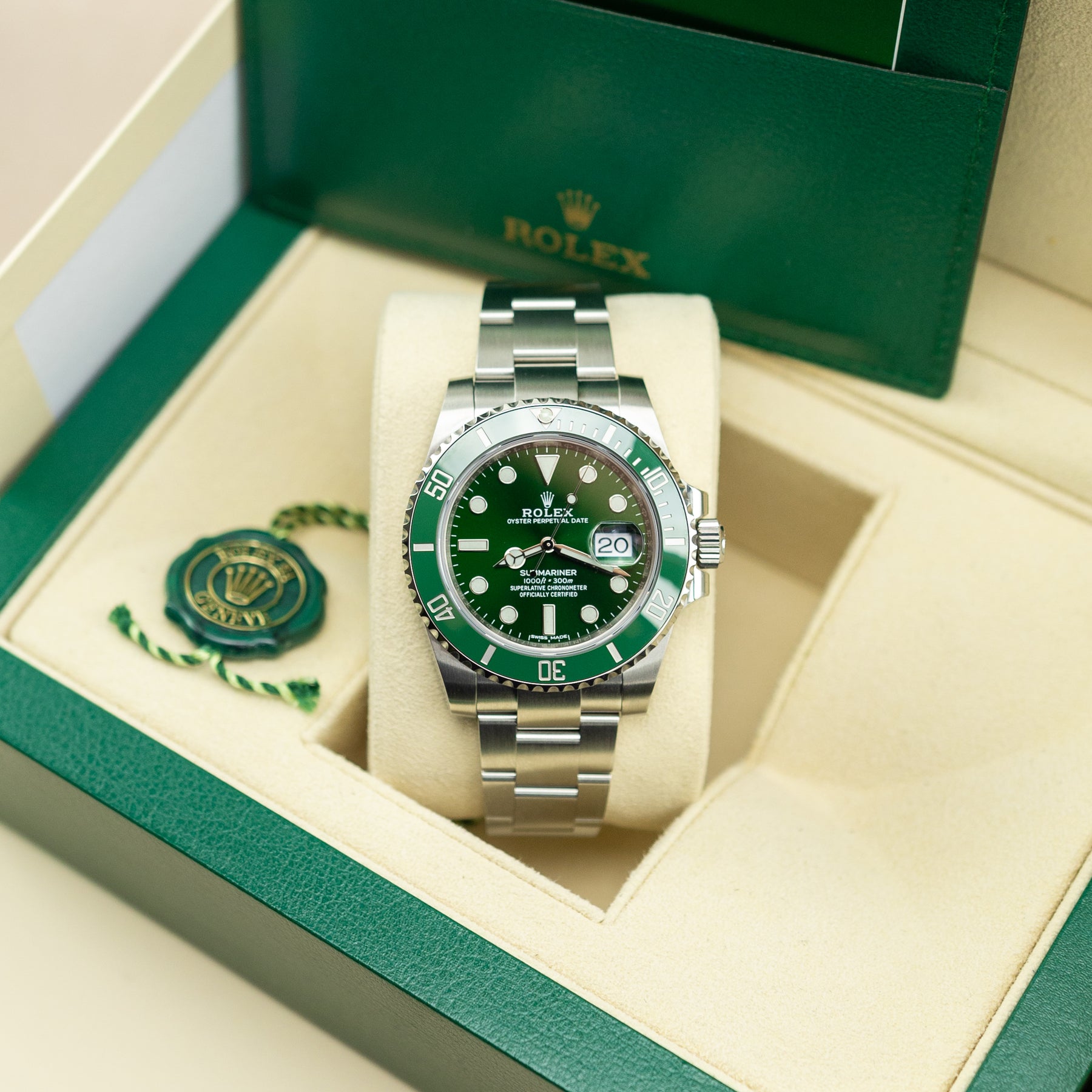 2019 Rolex SUBMARINER DATE 'Hulk', Oystersteel, 40mm 116610LV Available at RR Jewelllers
