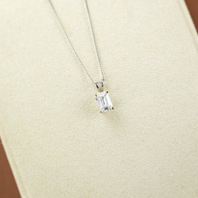 9ct white gold emerald cut D colour lab diamond 4 claw split bale pendant 1.04ct
