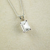 9ct white gold emerald cut D colour lab diamond 4 claw split bale pendant 1.04ct