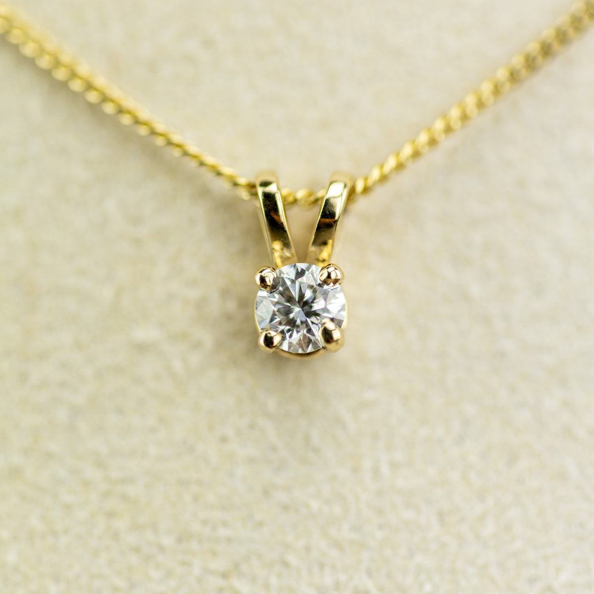 0.16ct Natural GIA Certified Round Pendant With 9 Karat Yellow Gold Claw & Chain at RR Jewellers Yarm