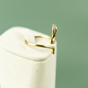 9ct yellow gold torque style snake ring
