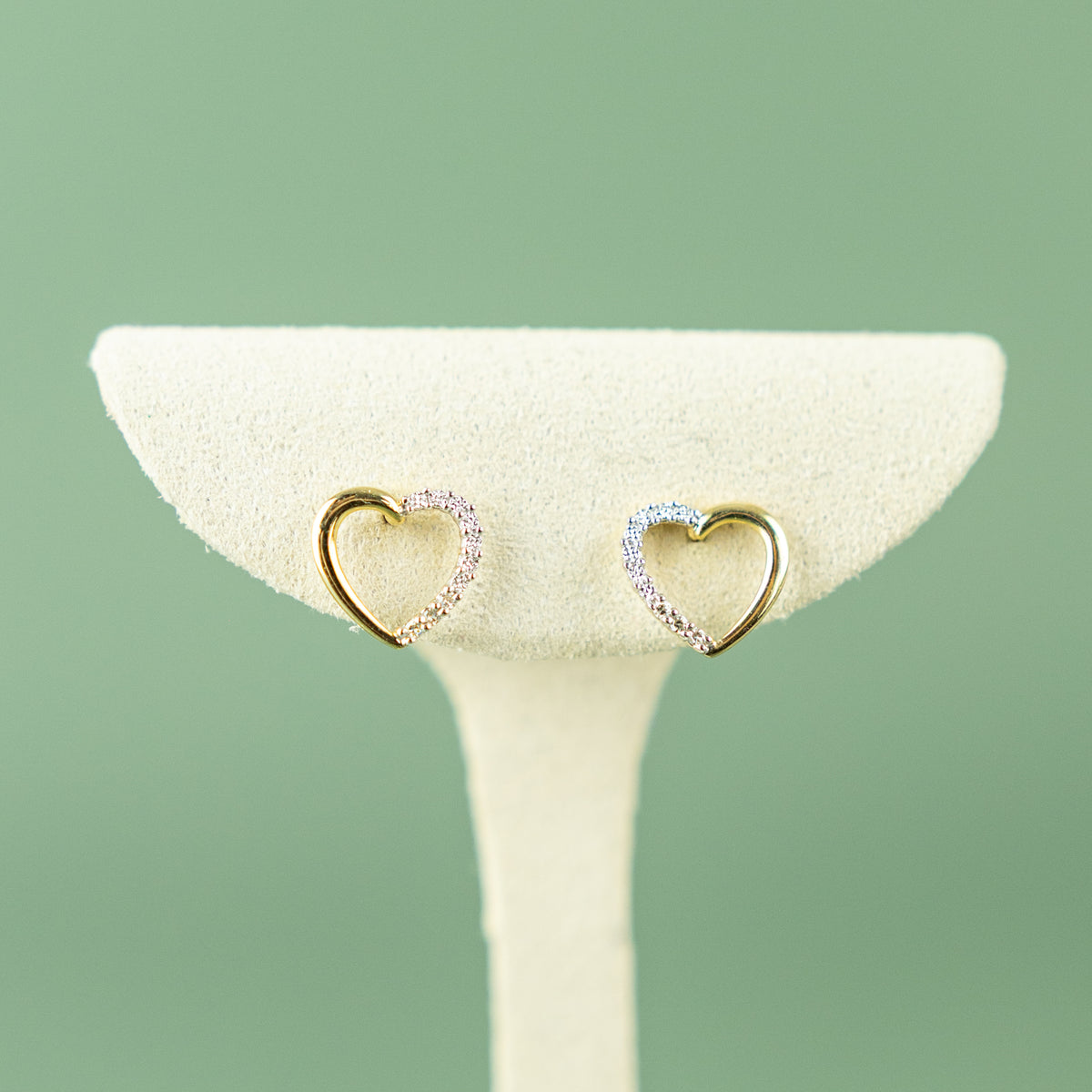 9ct yellow gold diamond cut & set stud earrings
