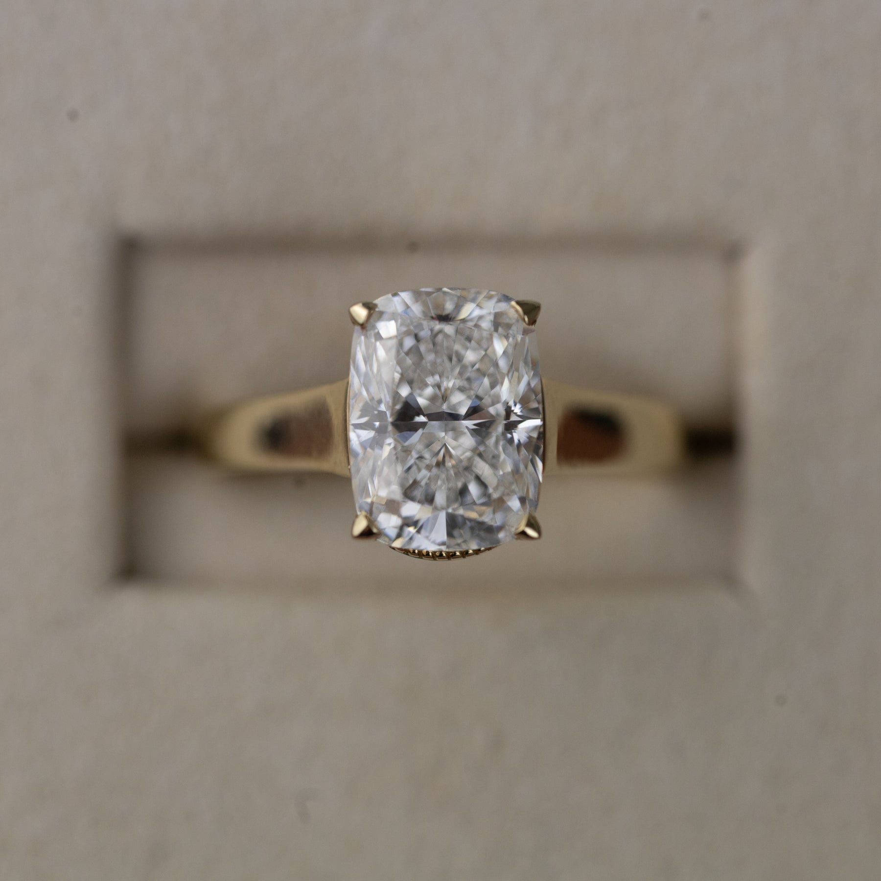 9ct yellow gold 3ct elongated cushion cut wide shoulder solitaire ring