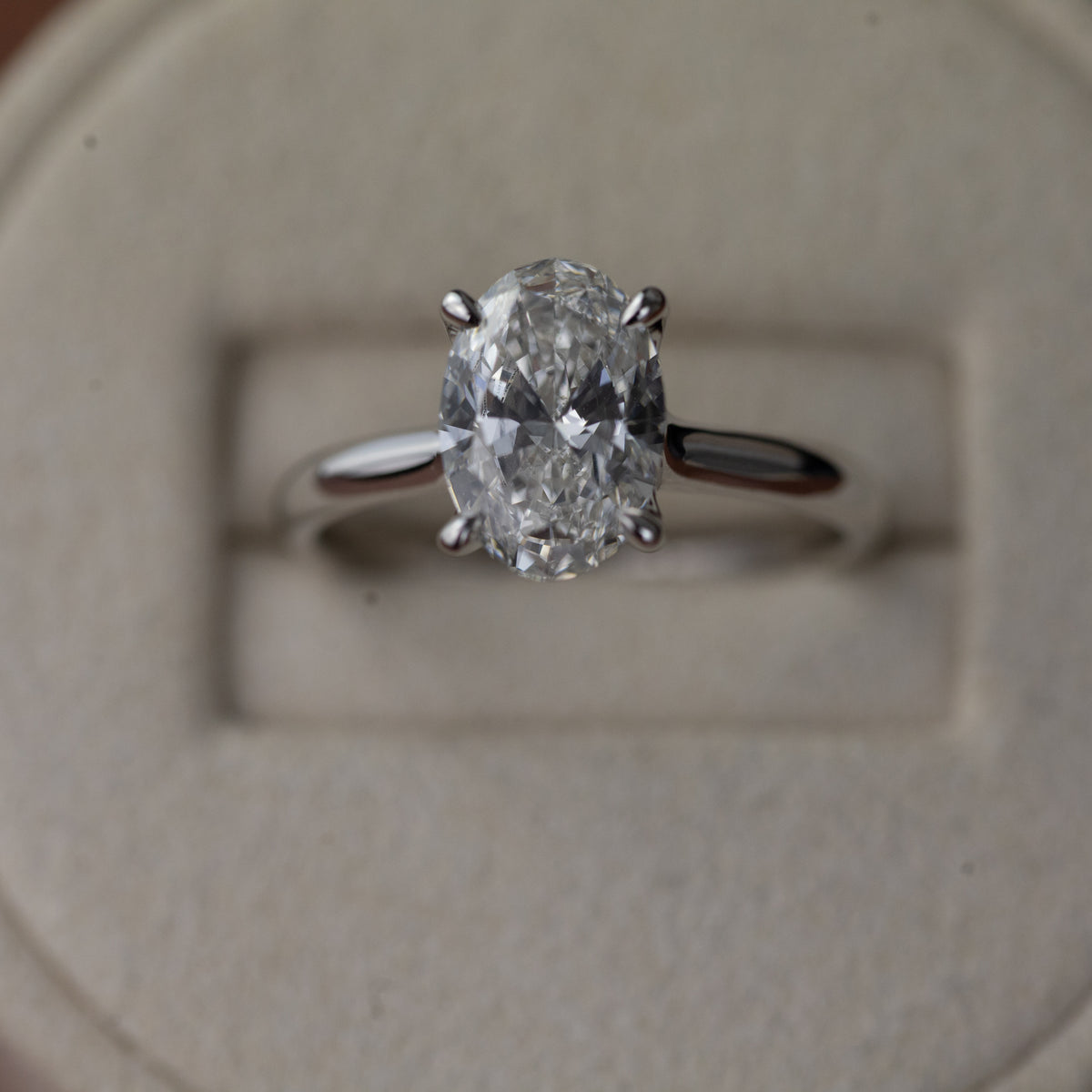 9ct white gold oval cut 2.01ct diamond solitaire ring