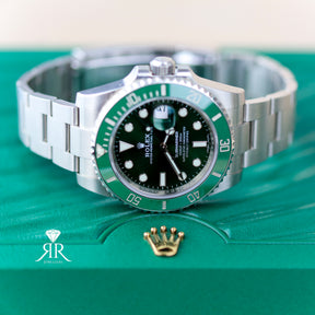 Pre-Owned 2018 Rolex Submariner”Hulk” 40mm oystersteel 116610LV | RR J
