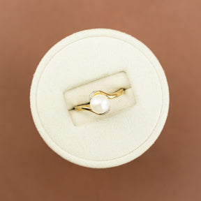 9 Karat Yellow Gold Freshwater Pearl & Diamond Accent Twist Ring at RR Jewellers UK