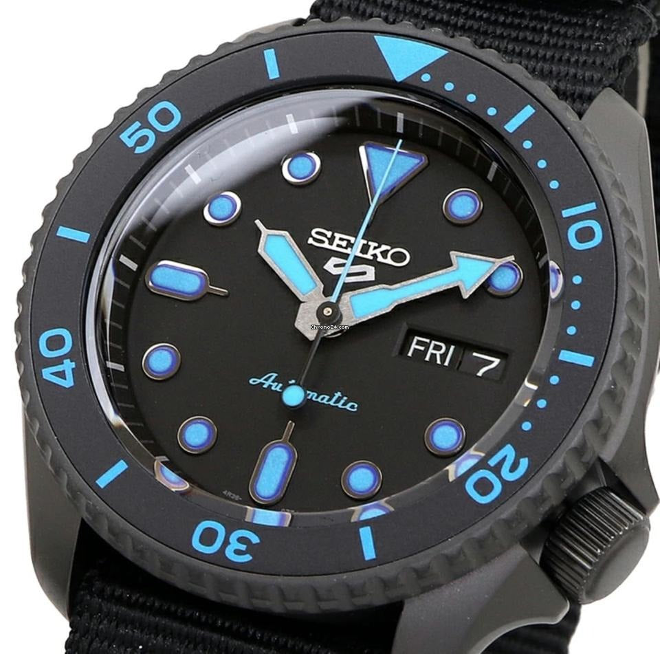 SEIKO 5 SPORTS STREET STEALTH BLACK AUTOMATIC MEN'S WATCH SRPD81K1