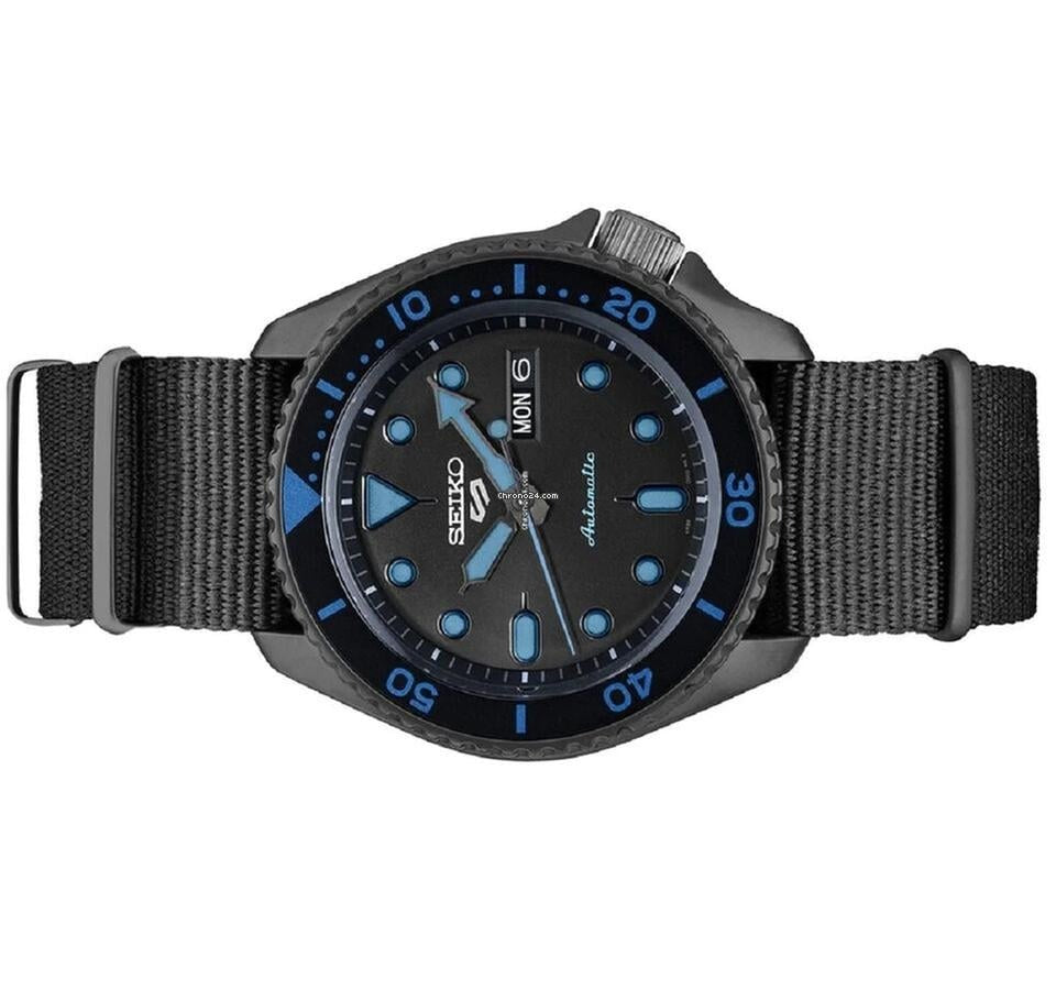 SEIKO 5 SPORTS STREET STEALTH BLACK AUTOMATIC MEN'S WATCH SRPD81K1