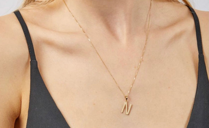 9ct yellow gold initial N necklace
