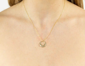 9ct yellow gold snake skin texture open circle necklace