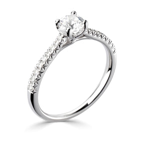 Brilliant round cut 4 claw diamond twist stone set shoulder ring